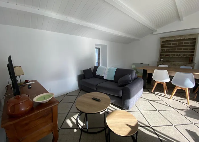 Maison Rénovée 2 Ch, Terrasse, Proche Et Centre, Parking, équipements Complets, Animaux Ok - Fr-1-22-356 * La Tranche-sur-Mer