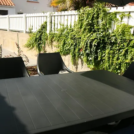 Maison Renovee 2 Ch, Terrasse, Proche Et Centre, Parking, Equipements Complets, Animaux Ok - Fr-1-22-356 別荘 ラ・トランシュ・シュル・メール