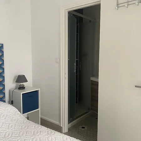 Maison Renovee 2 Ch, Terrasse, Proche Et Centre, Parking, Equipements Complets, Animaux Ok - Fr-1-22-356 別荘 *